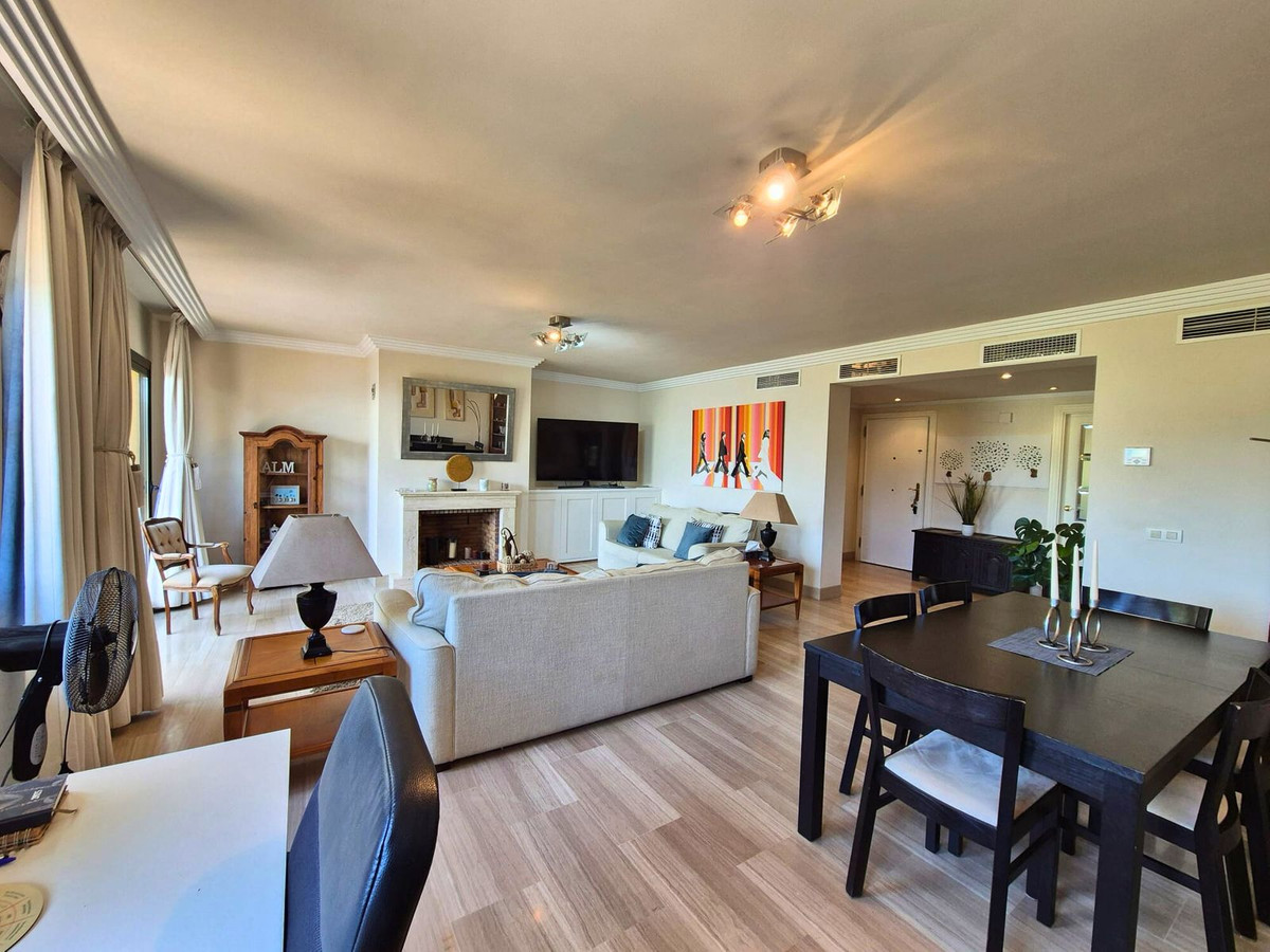 Se vende Ático de 2 dormitorios en Costa Del Sol, Cadiz, España