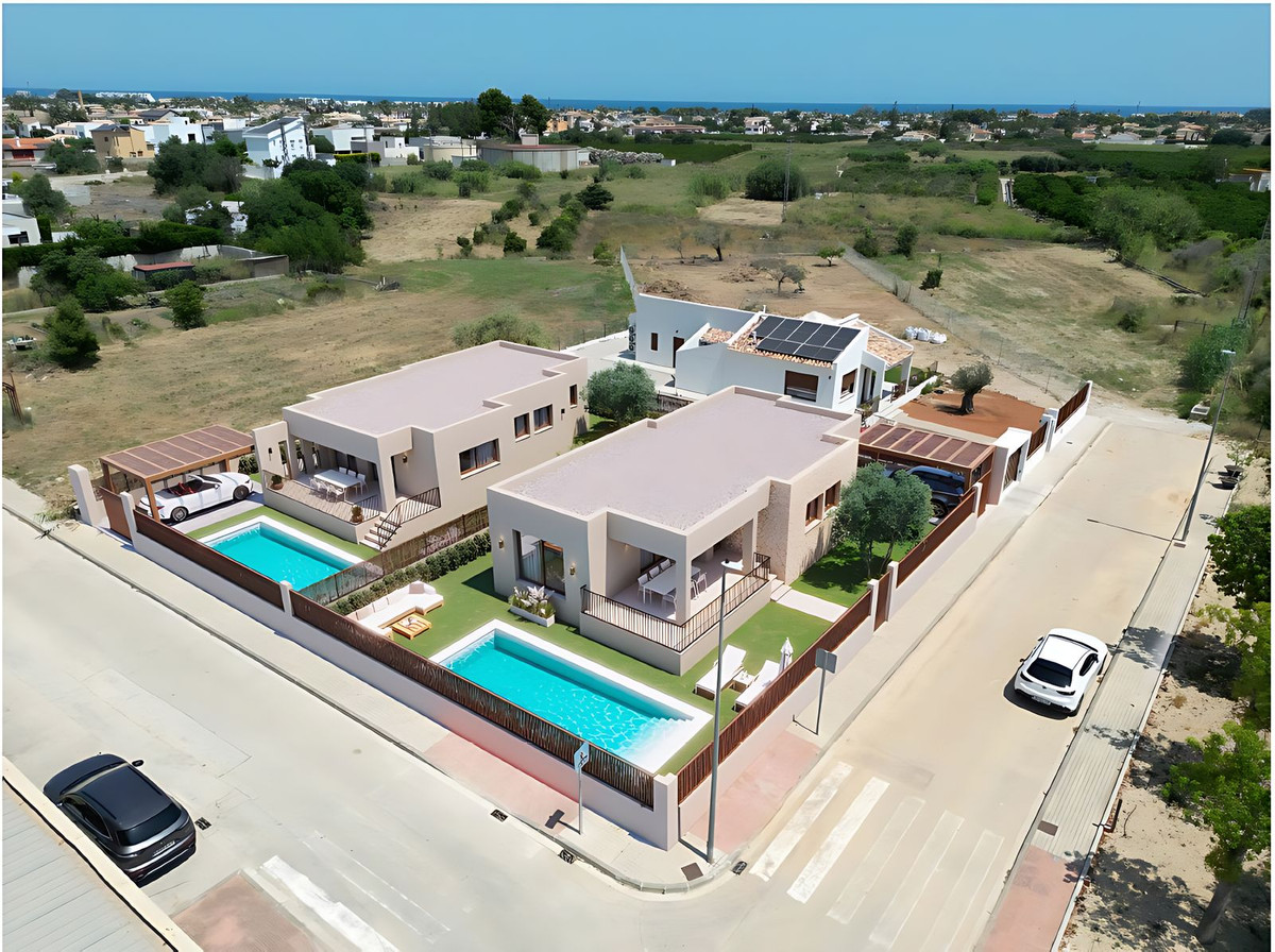 3 Bed Townhouse for sale in El Verger Costa Blanca, Alicante, Spain