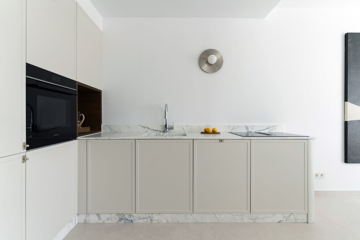 3 Bed Apartment for sale in Nueva Andalucía Costa Del Sol, Málaga, Spain