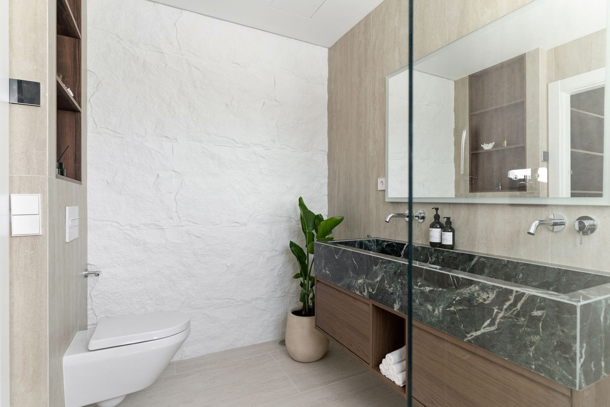 3 Bed Apartment for sale in Nueva Andalucía Costa Del Sol, Málaga, Spain