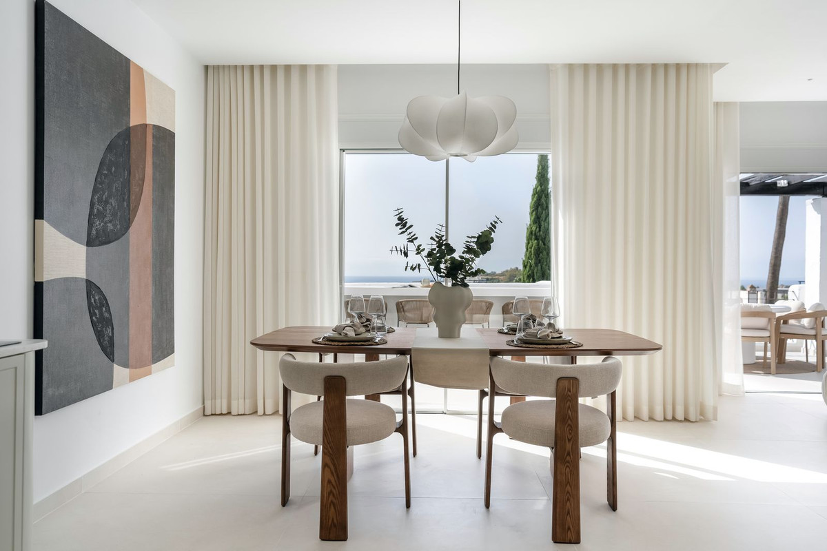 3 Bed Apartment for sale in Nueva Andalucía Costa Del Sol, Málaga, Spain