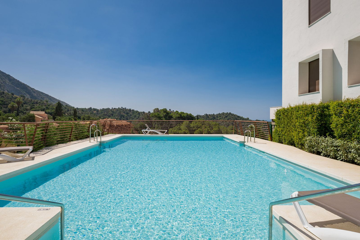 3 Bed Apartment for sale in Istán Costa Del Sol, Málaga, Spain