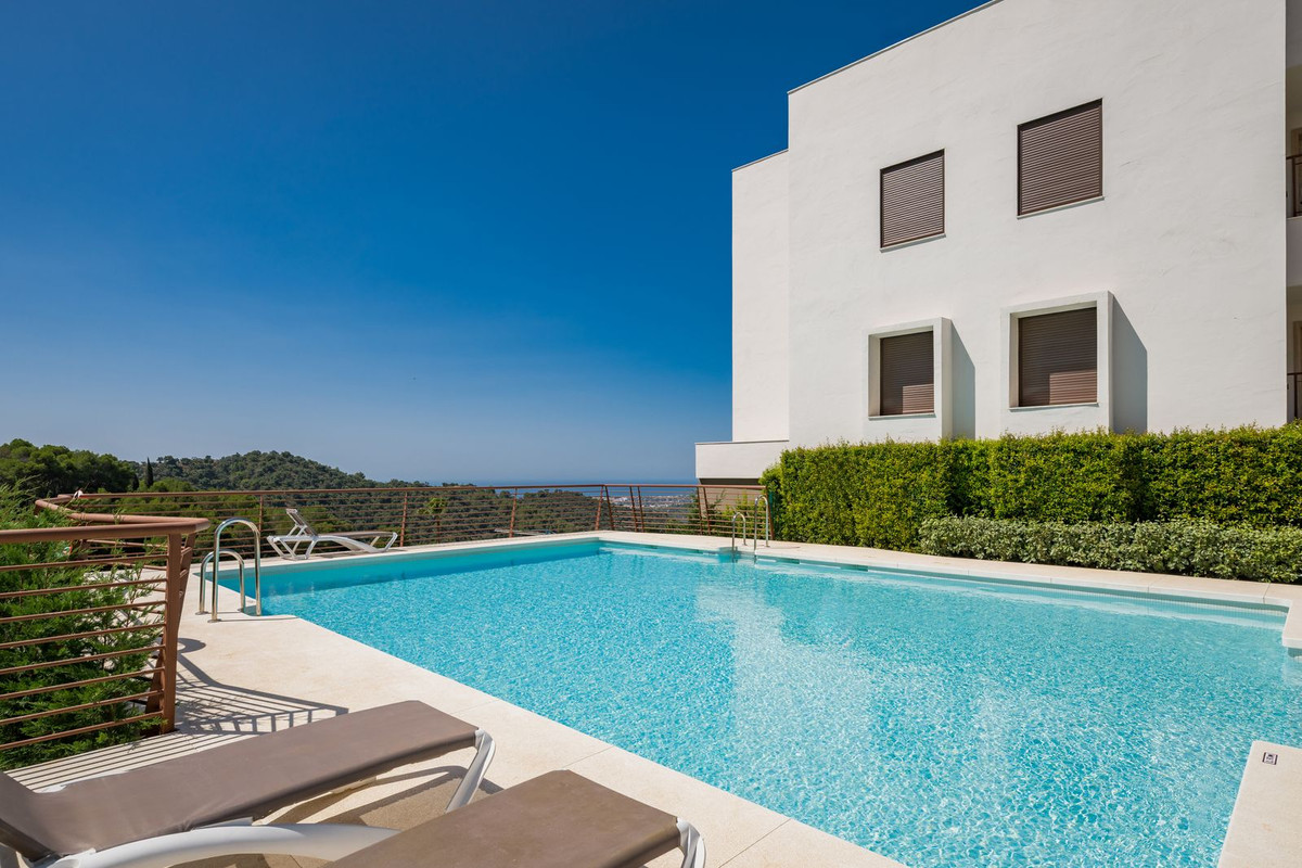 3 Bed Apartment for sale in Istán Costa Del Sol, Málaga, Spain