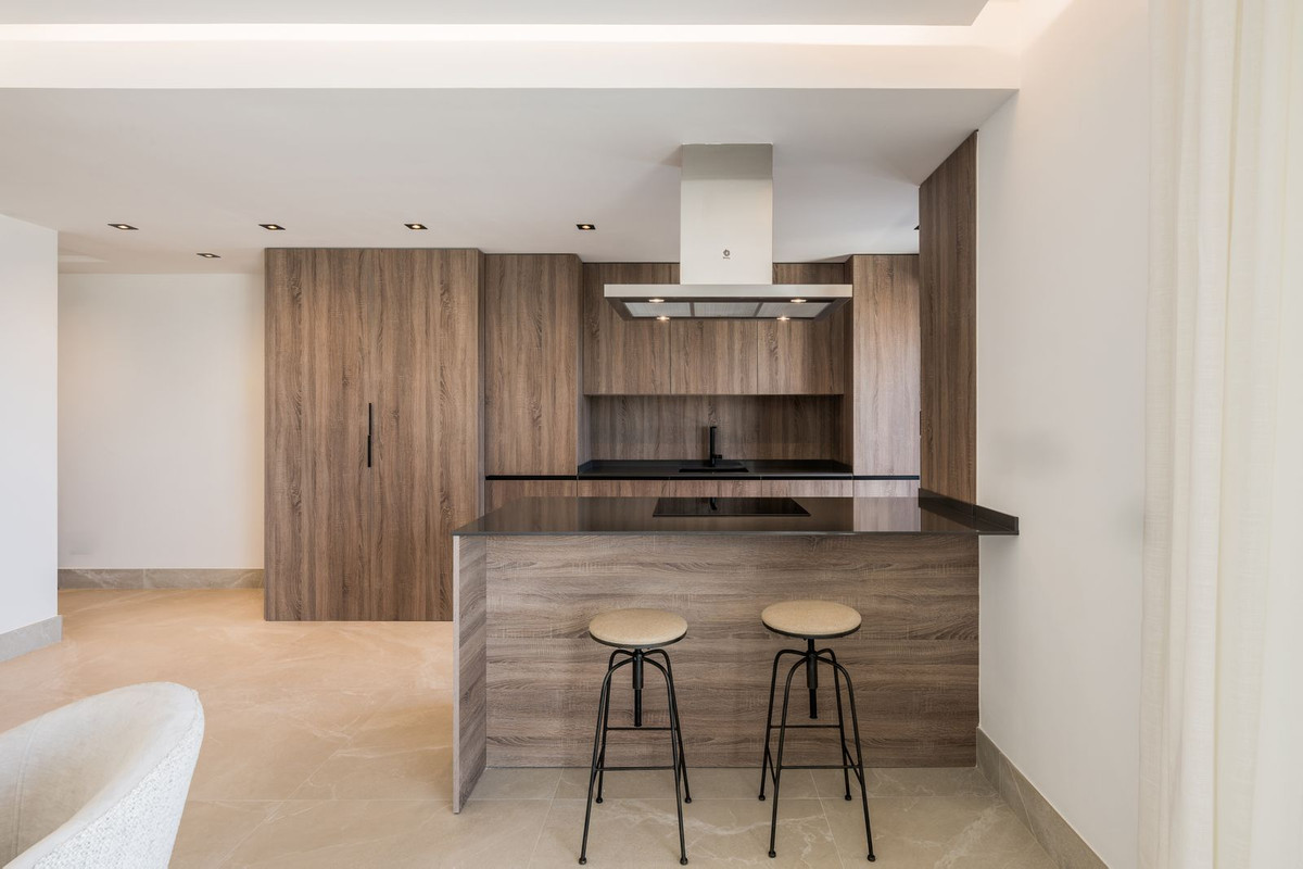 3 Bed Apartment for sale in Istán Costa Del Sol, Málaga, Spain