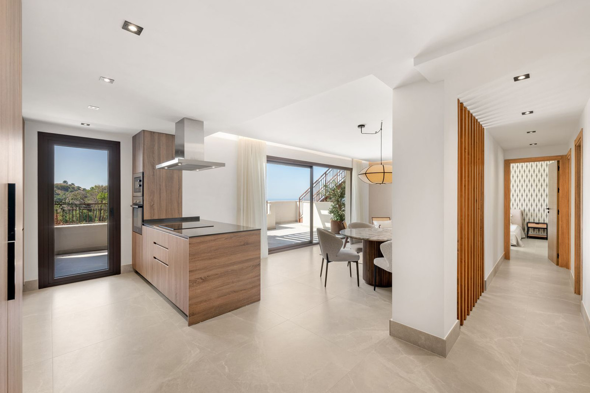 3 Bed Apartment for sale in Istán Costa Del Sol, Málaga, Spain