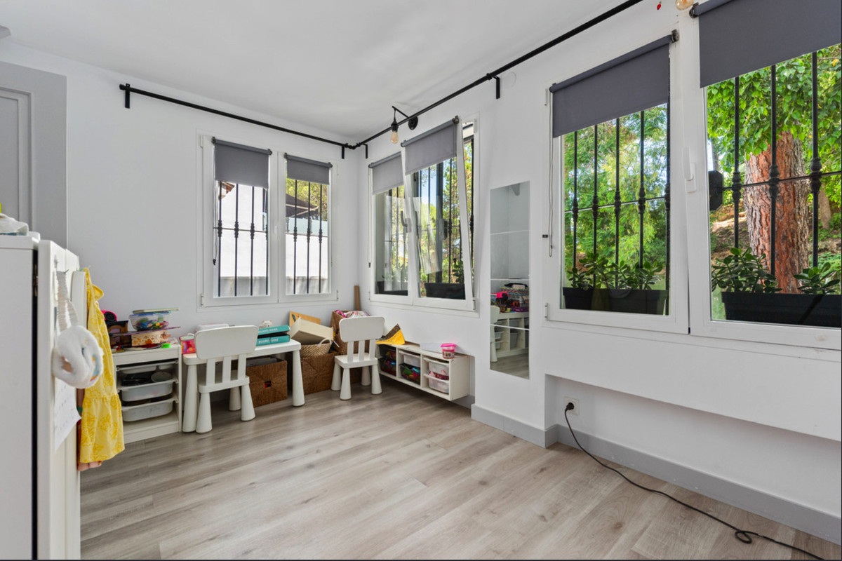 4 Bed Townhouse for sale in La Quinta Costa Del Sol, Málaga, Spain