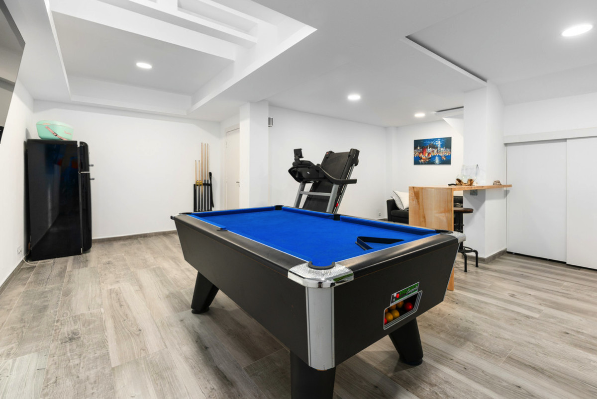 4 Bed Townhouse for sale in La Quinta Costa Del Sol, Málaga, Spain