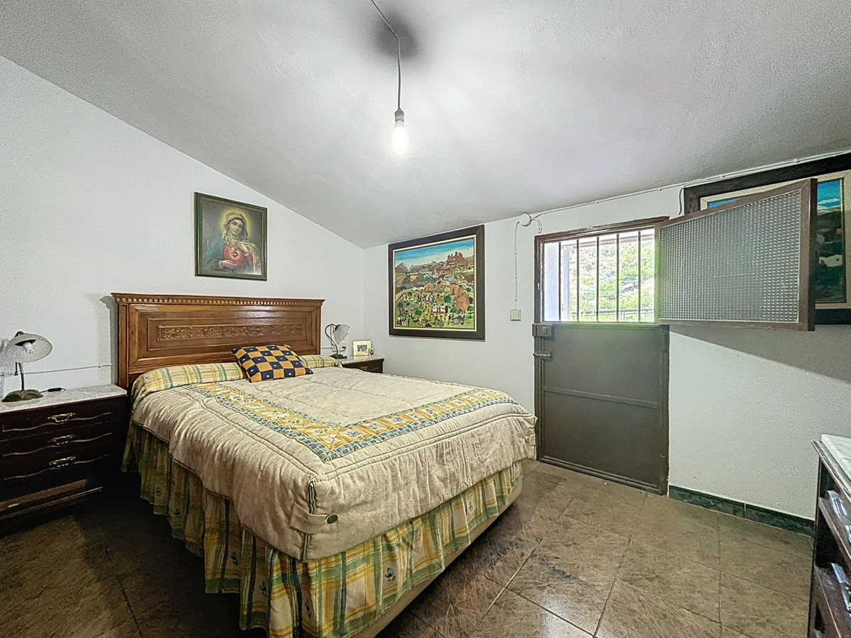 Se vende Pareada de 4 dormitorios en Costa Del Sol East, Málaga, España