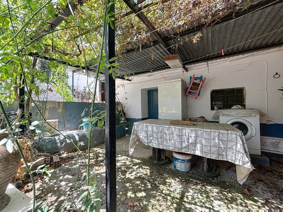 Se vende Pareada de 4 dormitorios en Costa Del Sol East, Málaga, España
