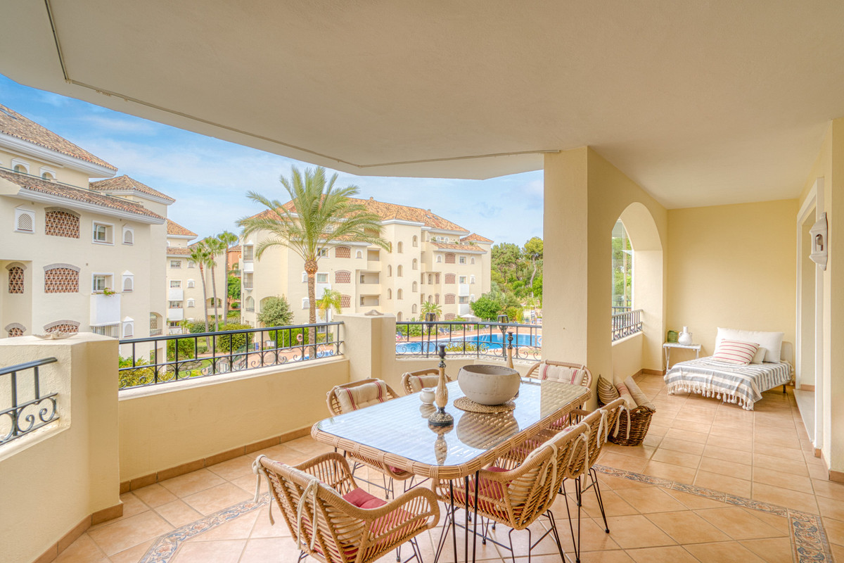 2 Bed Apartment for sale in Elviria Costa Del Sol, Málaga, Spain