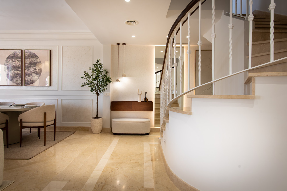 3 Bed Apartment for sale in Nueva Andalucía Costa Del Sol, Málaga, Spain