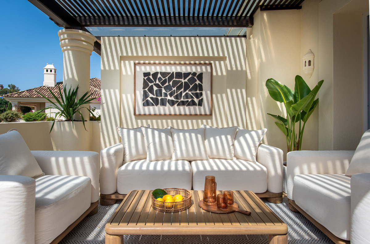 3 Bed Apartment for sale in Nueva Andalucía Costa Del Sol, Málaga, Spain