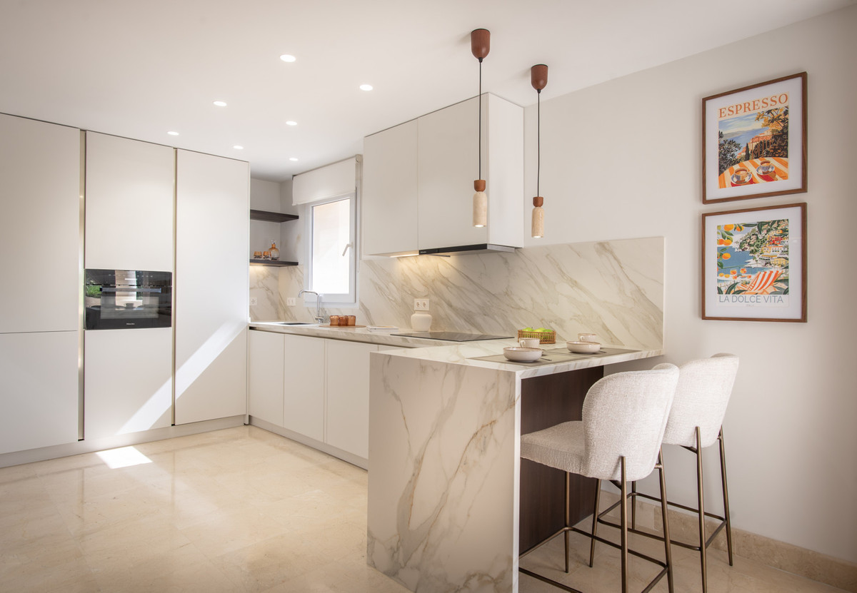3 Bed Apartment for sale in Nueva Andalucía Costa Del Sol, Málaga, Spain