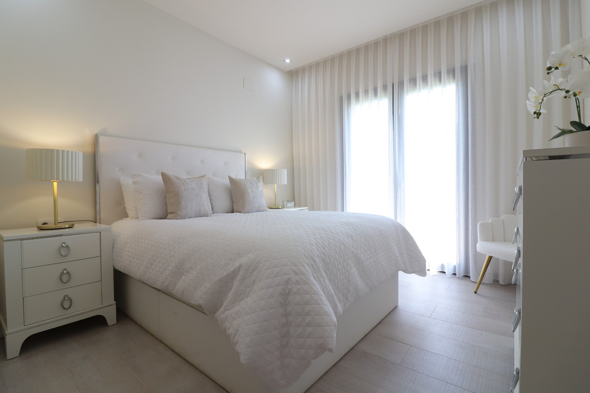 Se vende Villa - Chalet de 3 dormitorios en Costa Blanca, Alicante, España