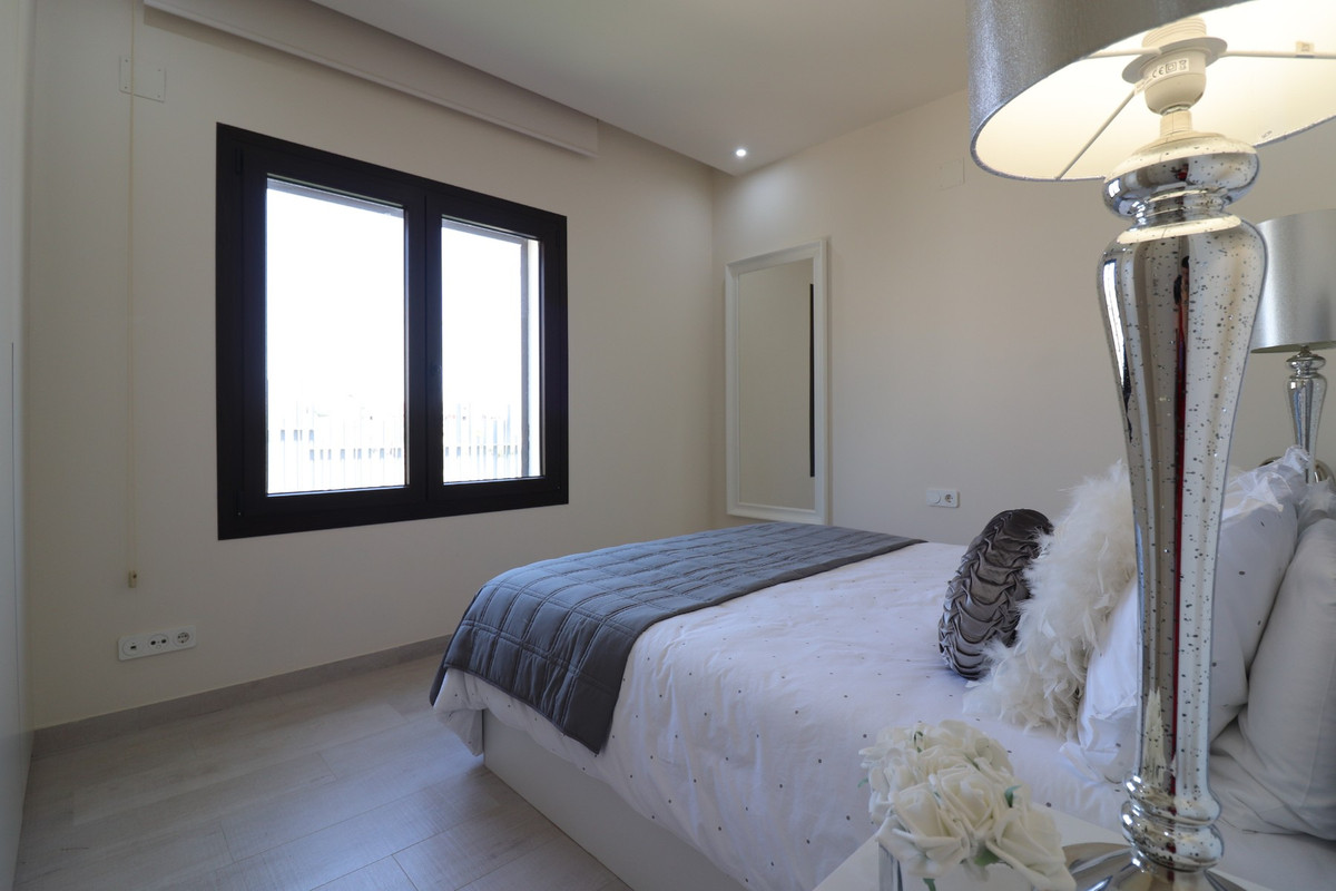 Se vende Villa - Chalet de 3 dormitorios en Costa Blanca, Alicante, España