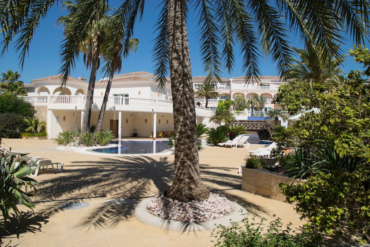 2 Bed Apartment for sale in La Fustera Costa Blanca, Alicante, Spain