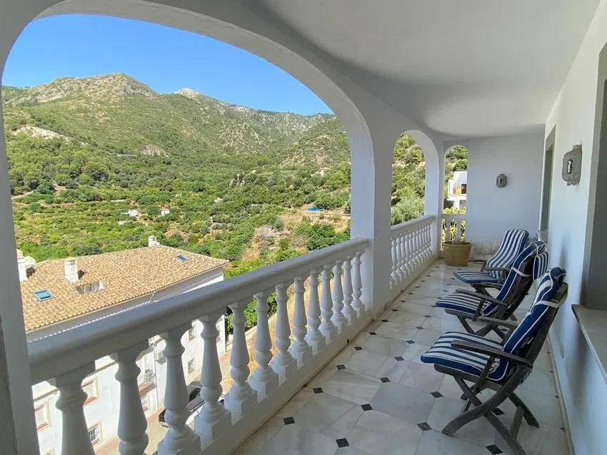 5 Bed Townhouse for sale in Ojén Costa Del Sol, Málaga, Spain