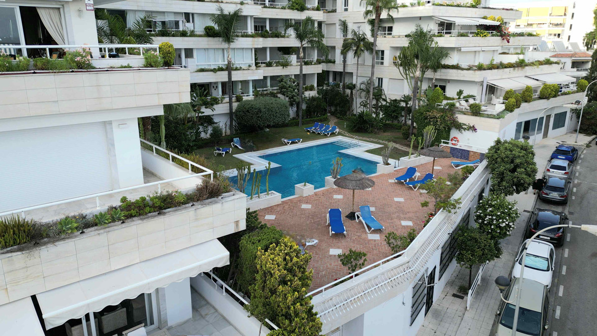 Se vende Apartamento Planta Media de 2 dormitorios en Costa Del Sol, Málaga, España