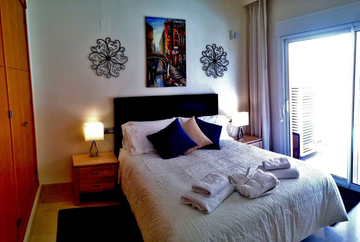 Se vende Apartamento Planta Baja de 2 dormitorios en Costa Del Sol, Málaga, España