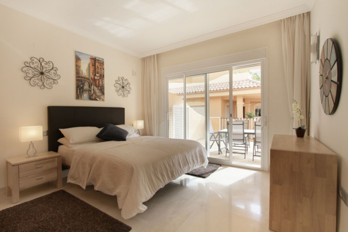 Se vende Apartamento Planta Baja de 2 dormitorios en Costa Del Sol, Málaga, España