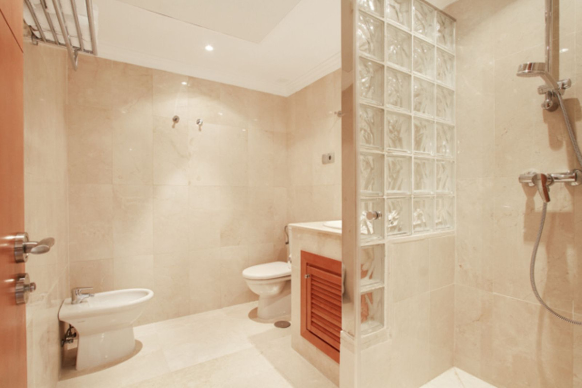Se vende Apartamento Planta Baja de 2 dormitorios en Costa Del Sol, Málaga, España