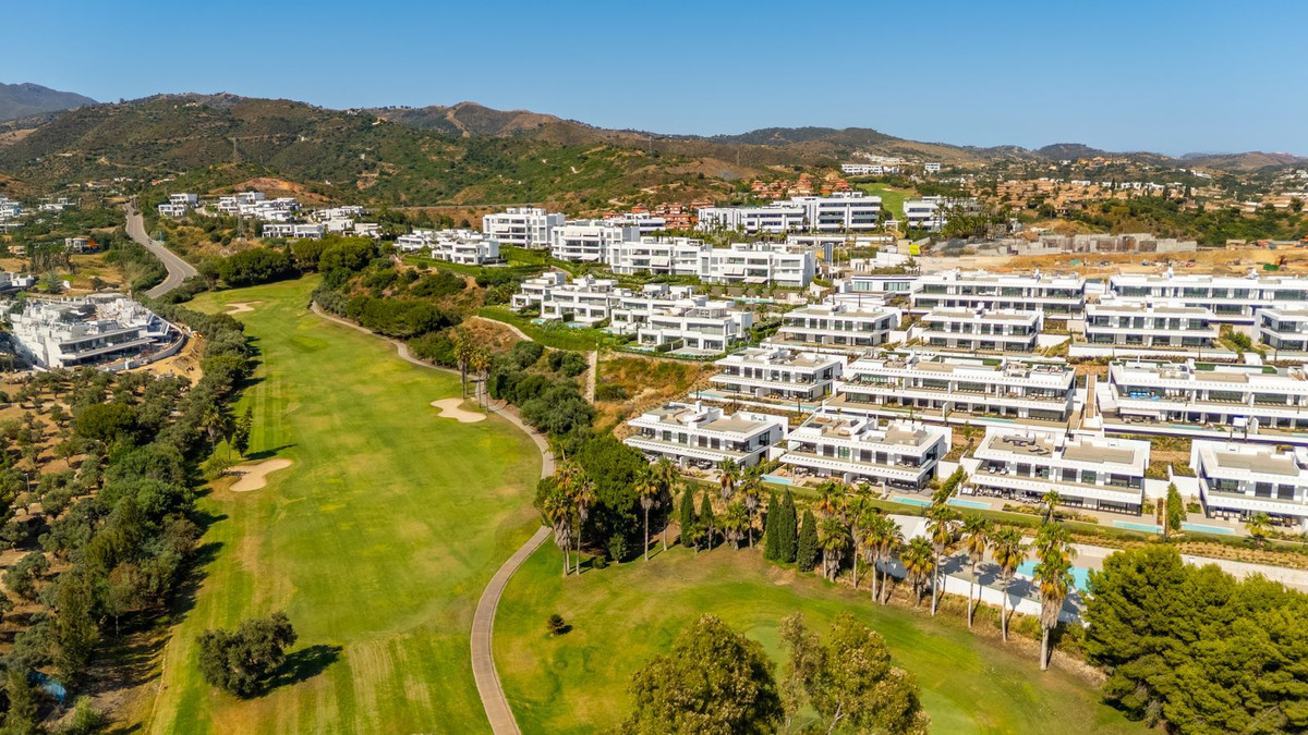 2 Bed Apartment for sale in Marbella Costa Del Sol, Málaga, Spain