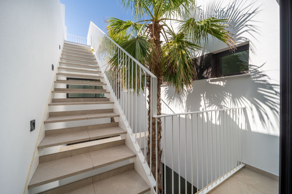 2 Bed Apartment for sale in Marbella Costa Del Sol, Málaga, Spain