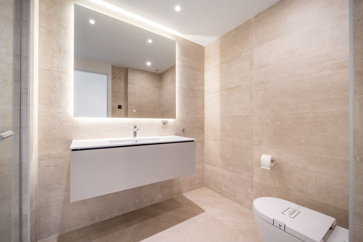 2 Bed Apartment for sale in Marbella Costa Del Sol, Málaga, Spain