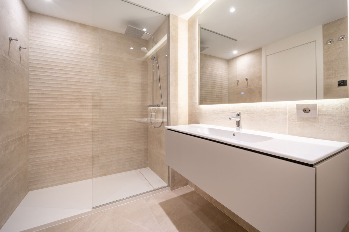 2 Bed Apartment for sale in Marbella Costa Del Sol, Málaga, Spain