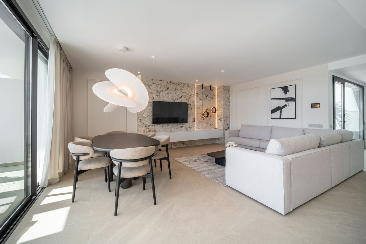 2 Bed Apartment for sale in Marbella Costa Del Sol, Málaga, Spain