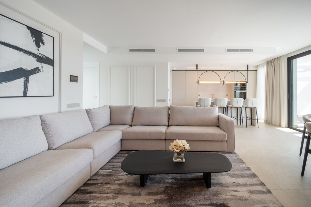 2 Bed Apartment for sale in Marbella Costa Del Sol, Málaga, Spain