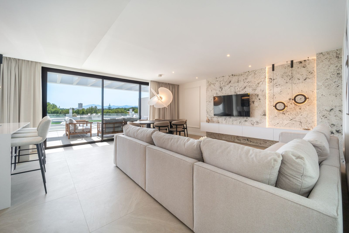 2 Bed Apartment for sale in Marbella Costa Del Sol, Málaga, Spain