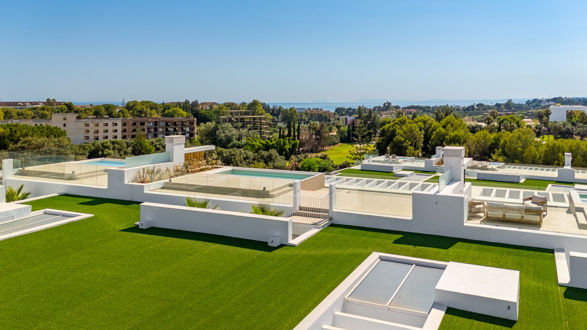 2 Bed Apartment for sale in Marbella Costa Del Sol, Málaga, Spain