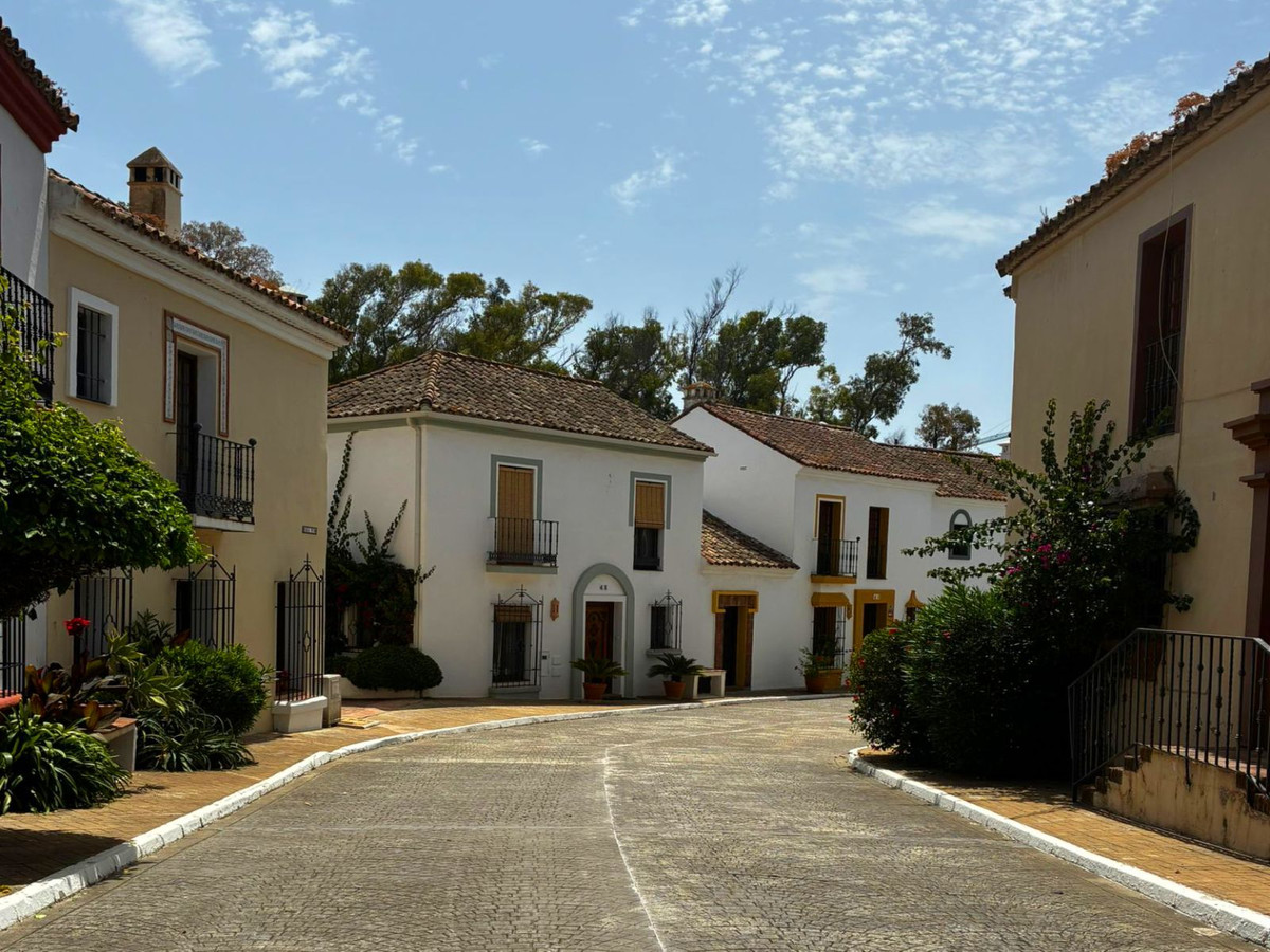 3 Bed Townhouse for sale in Guadalmina Baja Costa Del Sol, Málaga, Spain