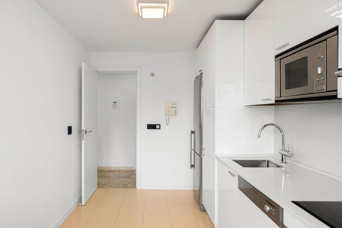 3 Bed Apartment for sale in Torreblanca Costa Del Sol, Málaga, Spain