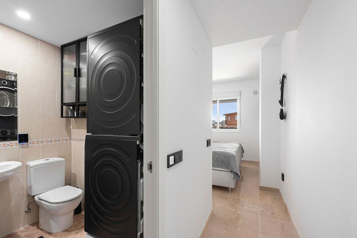 3 Bed Apartment for sale in Torreblanca Costa Del Sol, Málaga, Spain