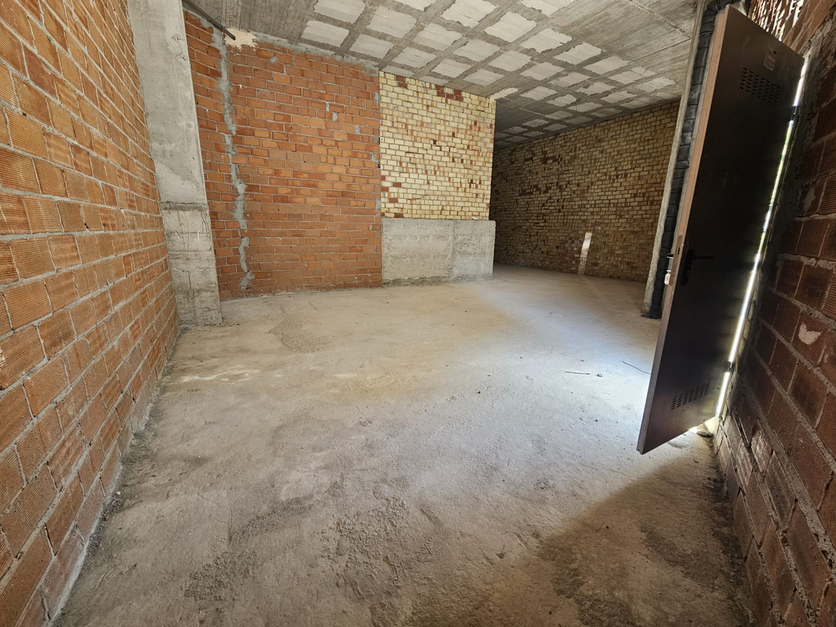 Commercial unit for sale in San Pedro De Alcántara Costa Del Sol, Málaga, Spain