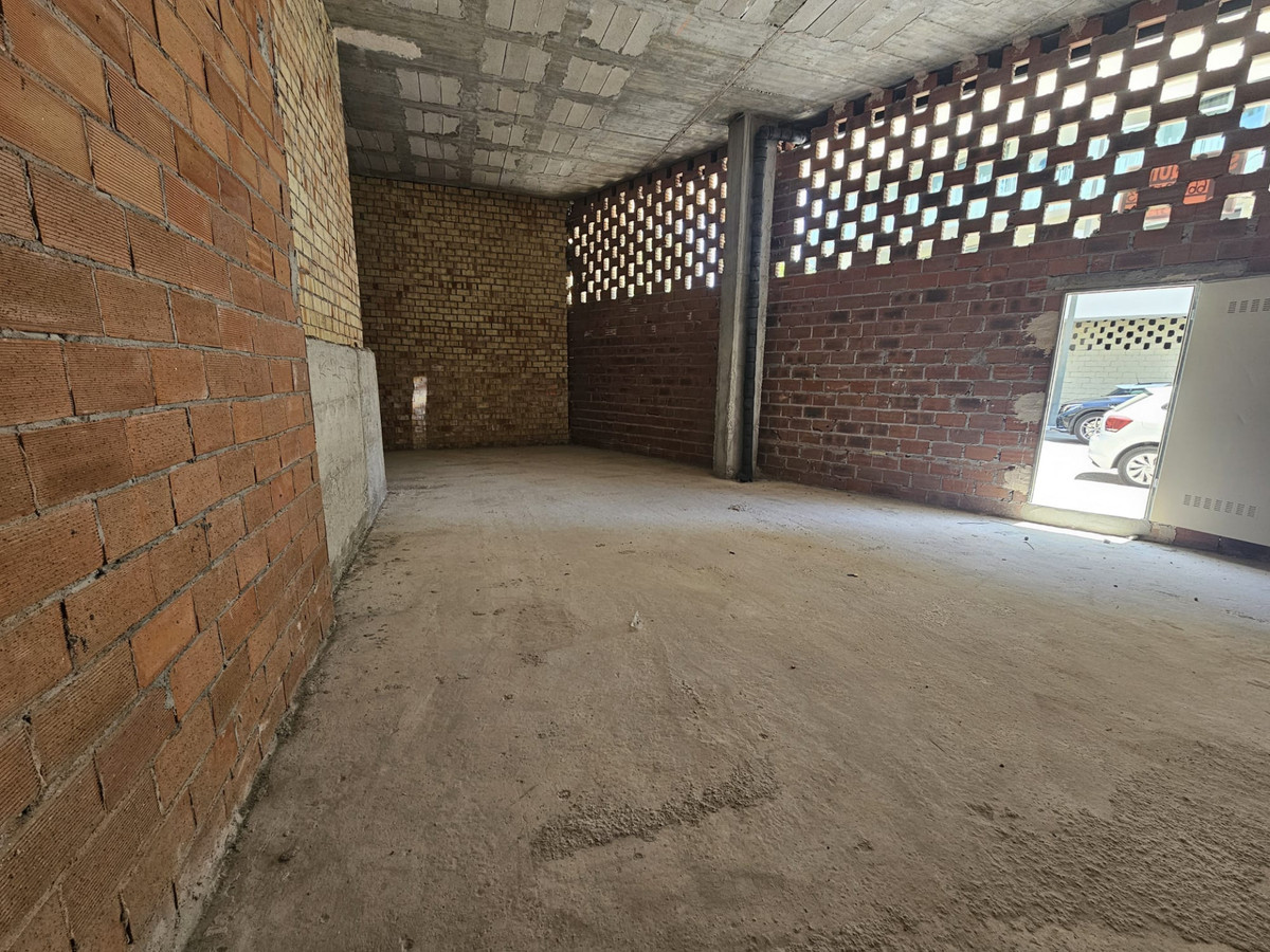 Commercial unit for sale in San Pedro De Alcántara Costa Del Sol, Málaga, Spain