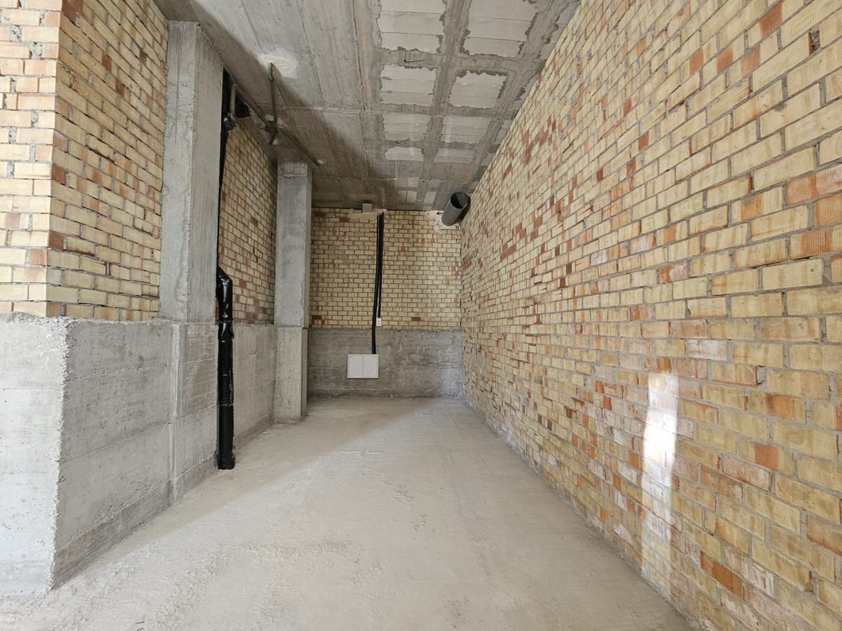 Commercial unit for sale in San Pedro De Alcántara Costa Del Sol, Málaga, Spain