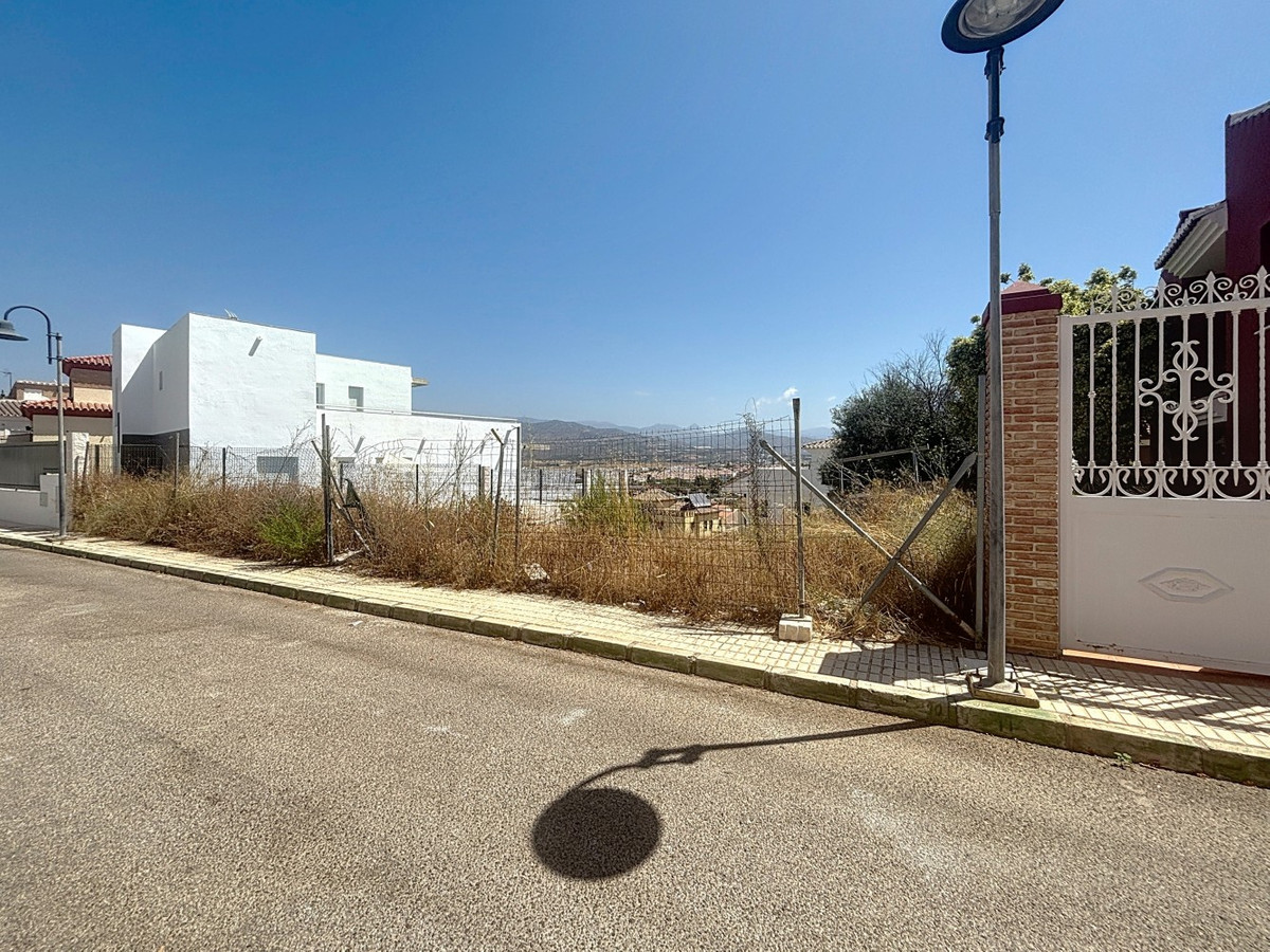 Se vende Terreno Urbano de 1 dormitorios en Costa Del Sol East, Málaga, España