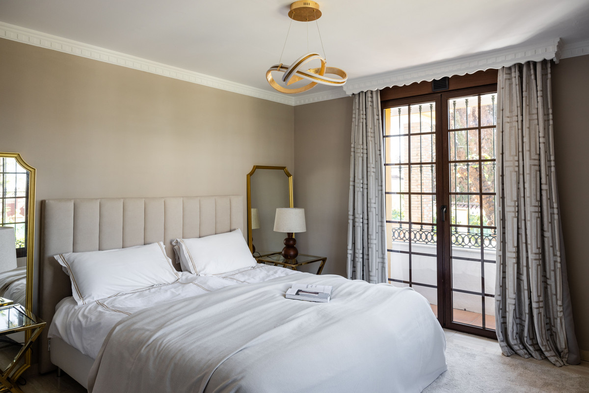 4 Bed Townhouse for sale in San Pedro De Alcántara Costa Del Sol, Málaga, Spain
