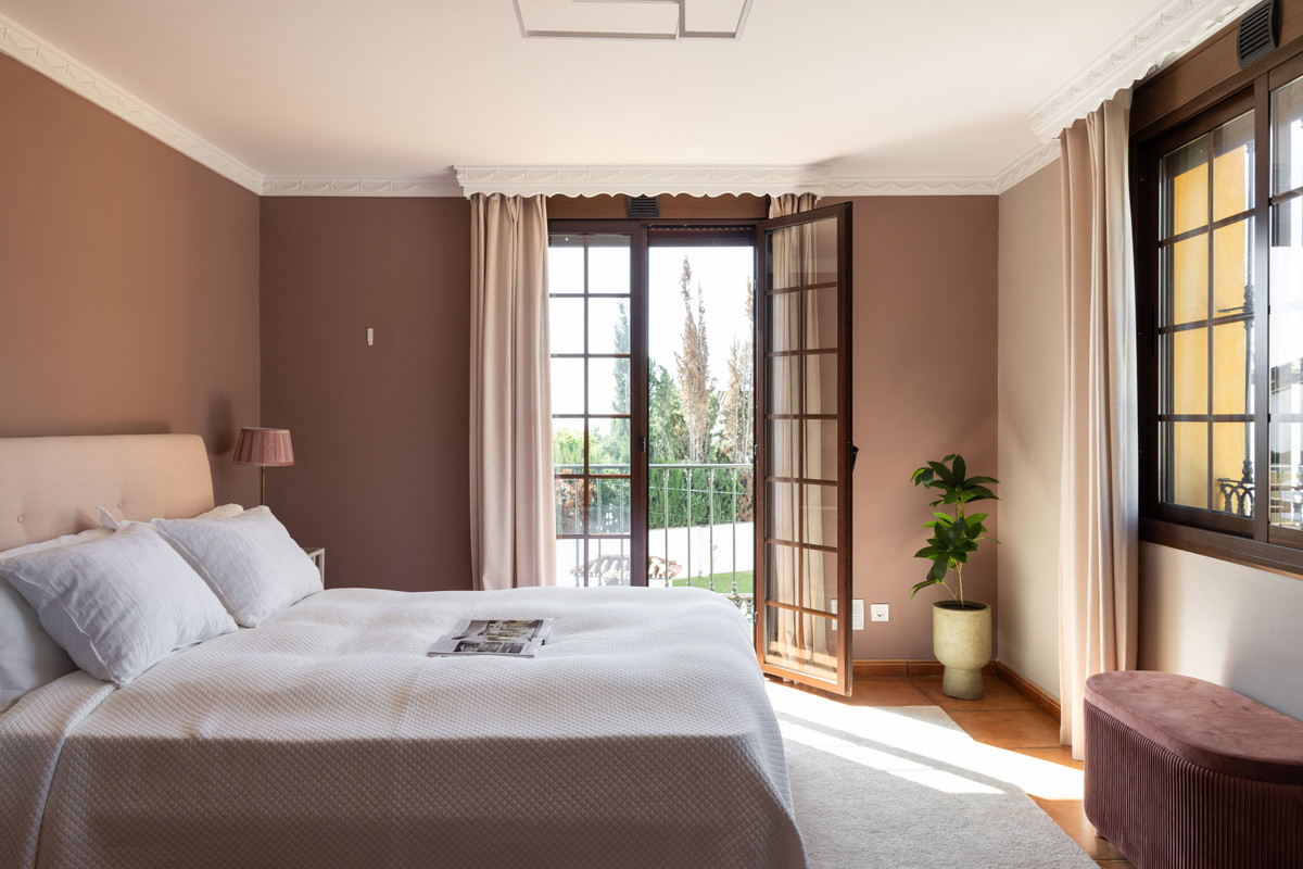 4 Bed Townhouse for sale in San Pedro De Alcántara Costa Del Sol, Málaga, Spain