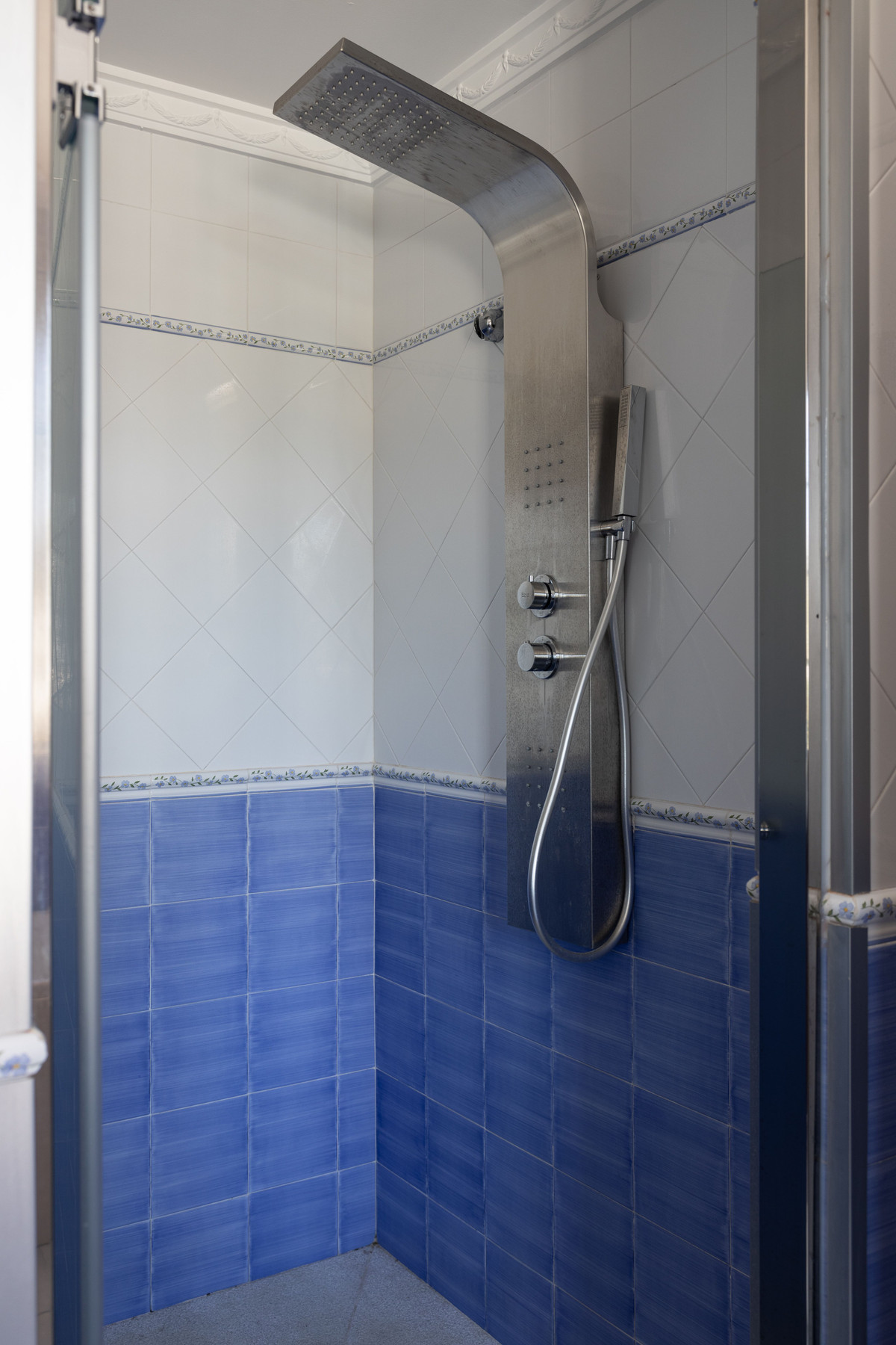 4 Bed Townhouse for sale in San Pedro De Alcántara Costa Del Sol, Málaga, Spain