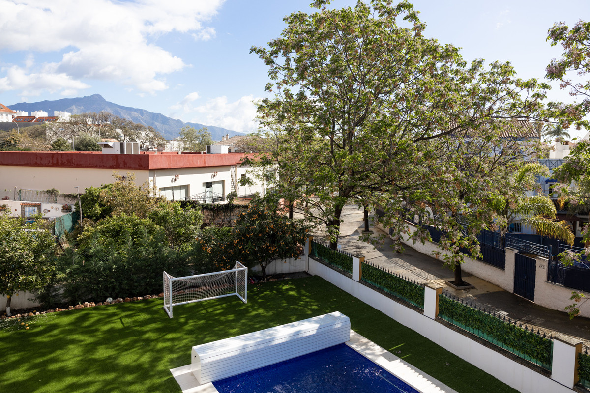 4 Bed Townhouse for sale in San Pedro De Alcántara Costa Del Sol, Málaga, Spain