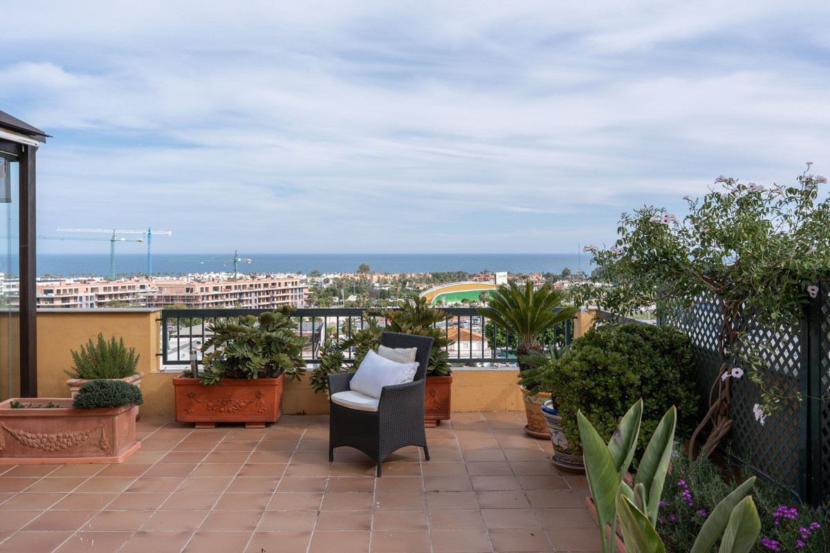 4 Bed Apartment for sale in San Pedro De Alcántara Costa Del Sol, Málaga, Spain