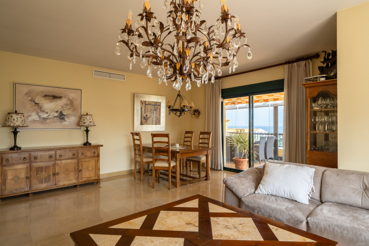 4 Bed Apartment for sale in San Pedro De Alcántara Costa Del Sol, Málaga, Spain