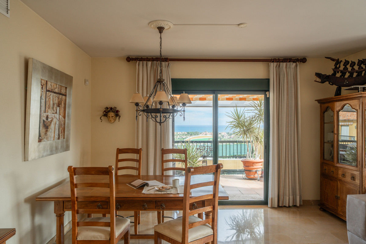 4 Bed Apartment for sale in San Pedro De Alcántara Costa Del Sol, Málaga, Spain