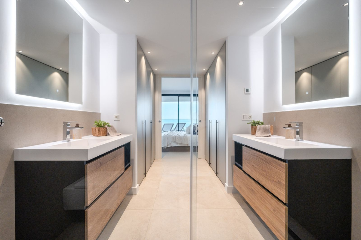 Se vende Apartamento Planta Baja de 2 dormitorios en Costa Del Sol, Málaga, España