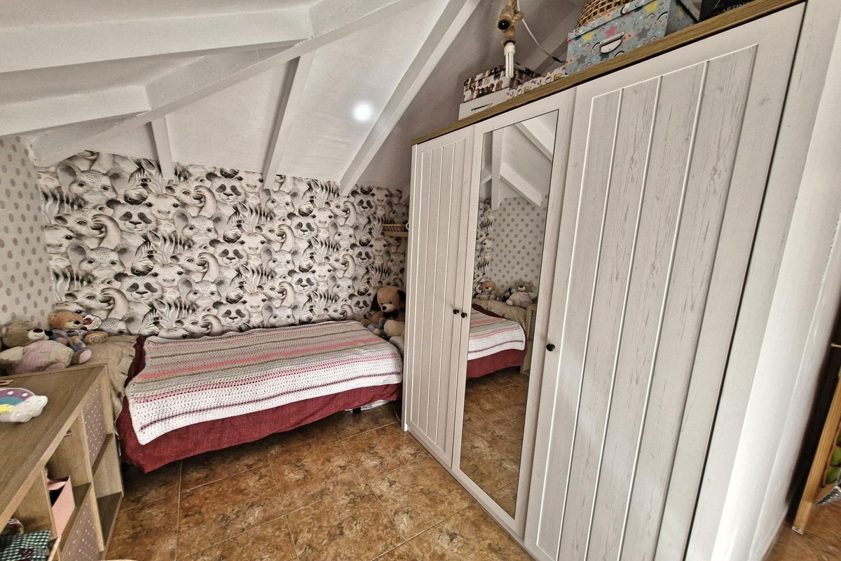 Se vende Finca - Cortijo de 4 dormitorios en Costa Del Sol, Málaga, España