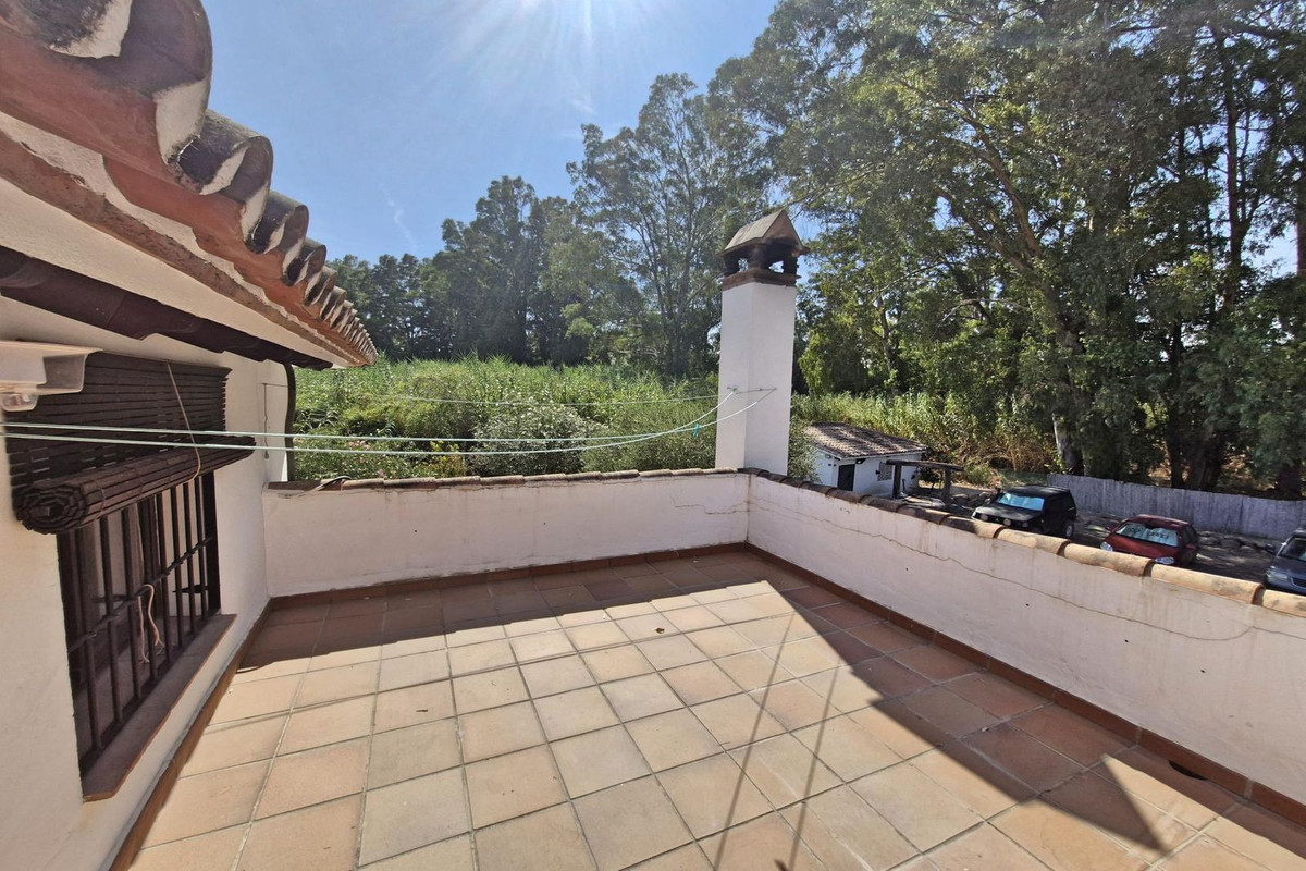 Se vende Finca - Cortijo de 4 dormitorios en Costa Del Sol, Málaga, España